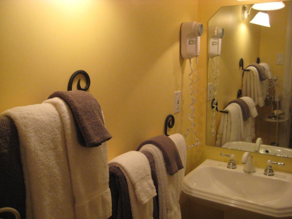 Auberge Bonsecours Montreal Phòng bức ảnh