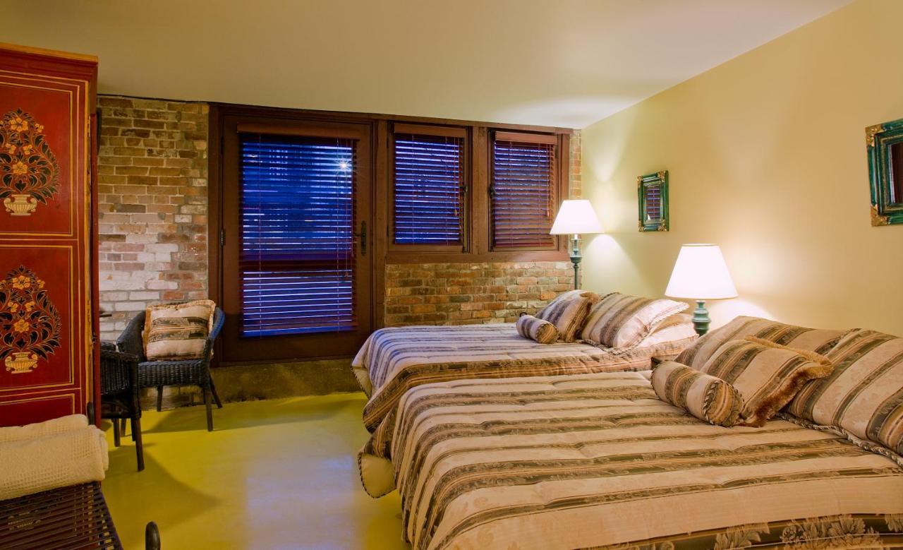 Auberge Bonsecours Montreal Phòng bức ảnh